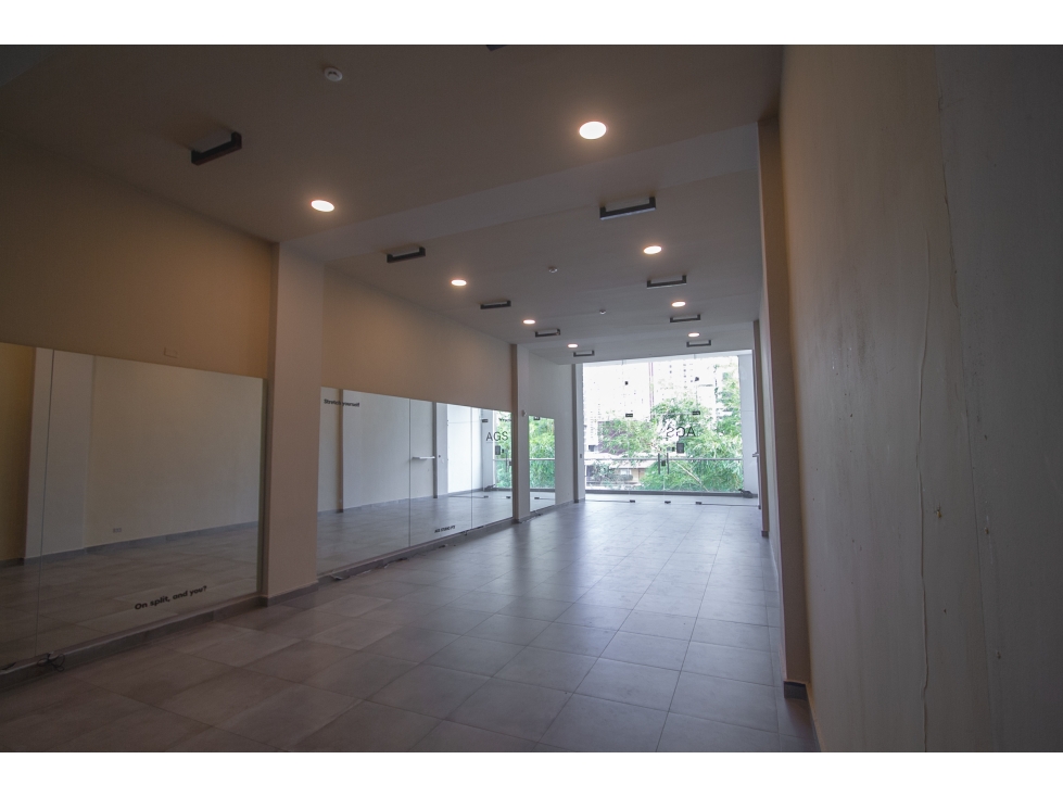Alquiler de Local Comercial en San Francisco — foto 2