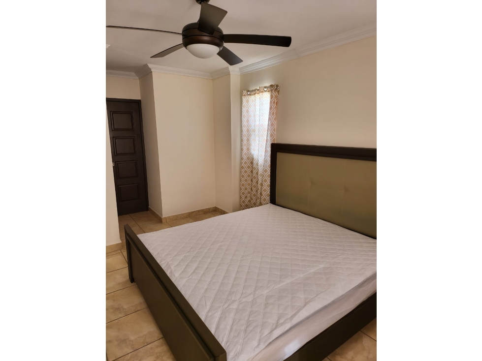 Alquiler de Residencia Amoblada en Paseo Del Norte — foto 4