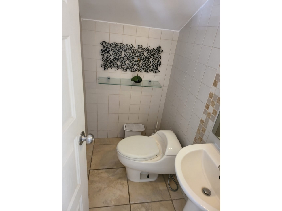 Alquiler de Residencia Amoblada en Paseo Del Norte — foto 5