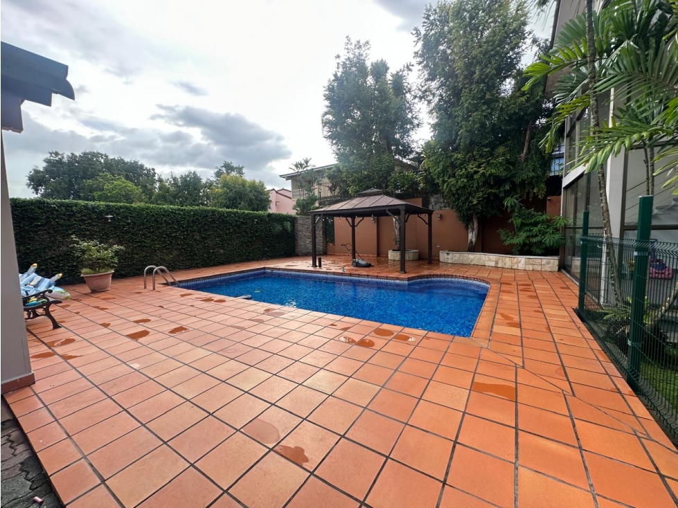 Venta de Casa en La Alameda — foto 2