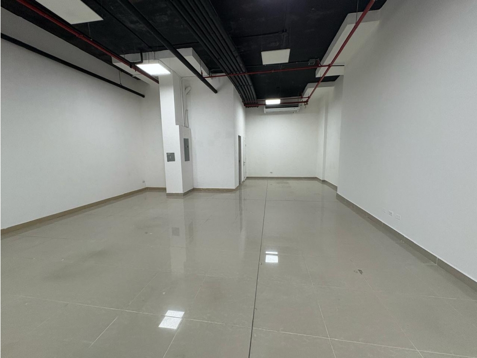 Alquiler de local comercial en Vía Porras — foto 5
