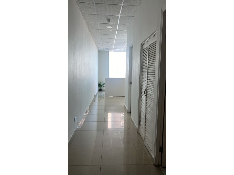 Alquiler de oficina en el Bella Vista — foto 2