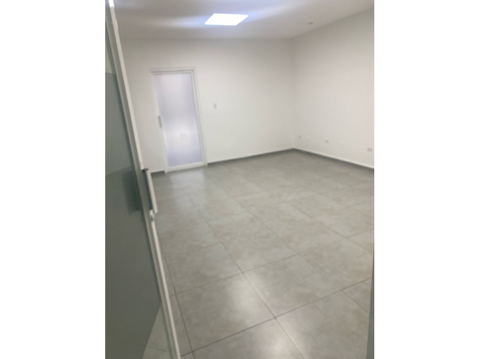 Alquiler de Local Comercial en Calle 50