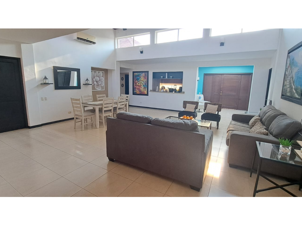 Se Alquila Casa con Piscina en Villas del Decamerón, Panama - 6