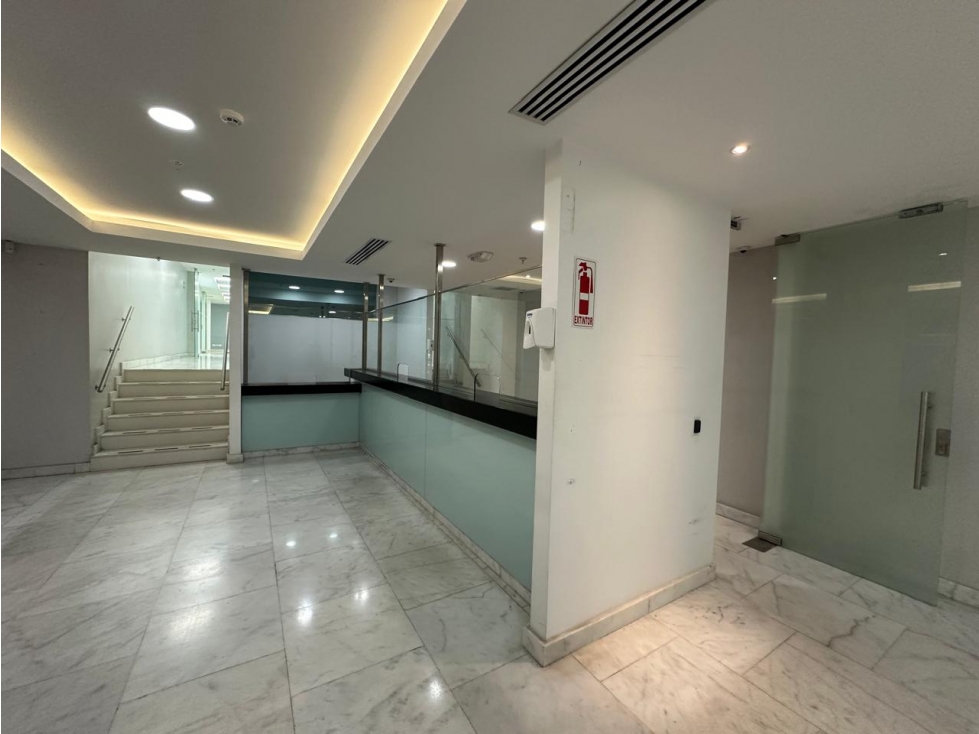 Alquiler de Local Comercial en Bella Vista — foto 3