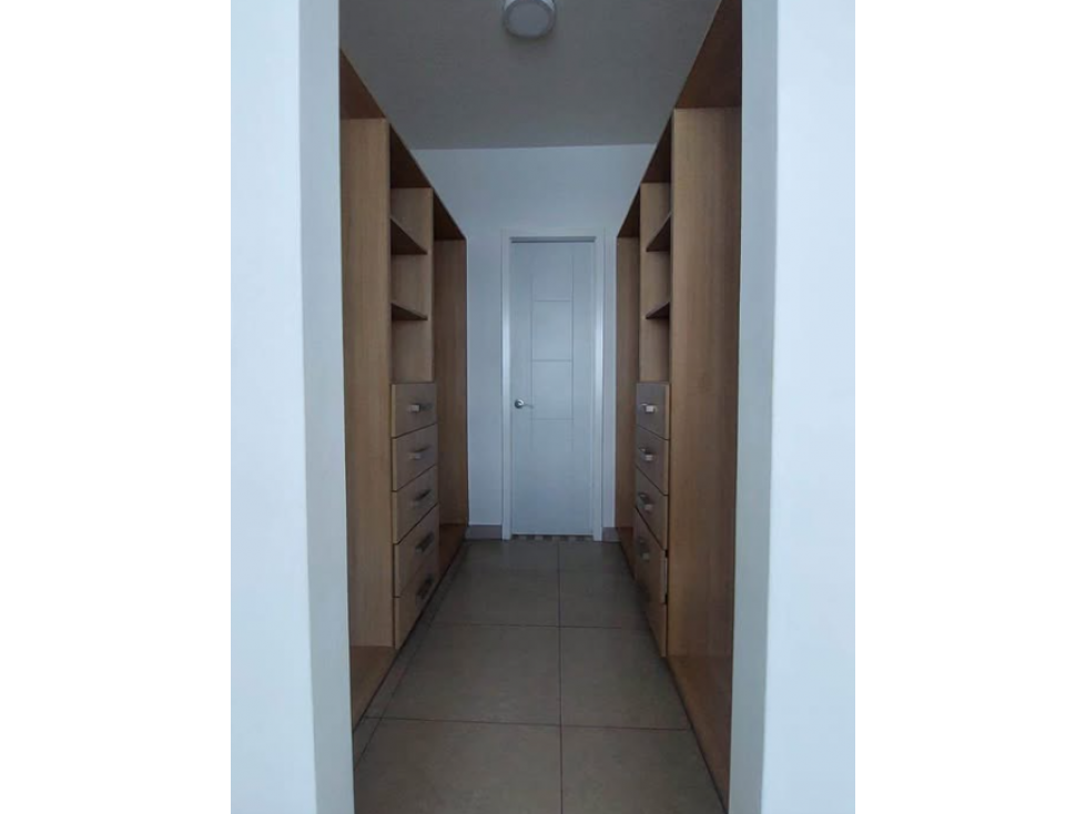 Alquiler de Apartamento en Avenida Balboa