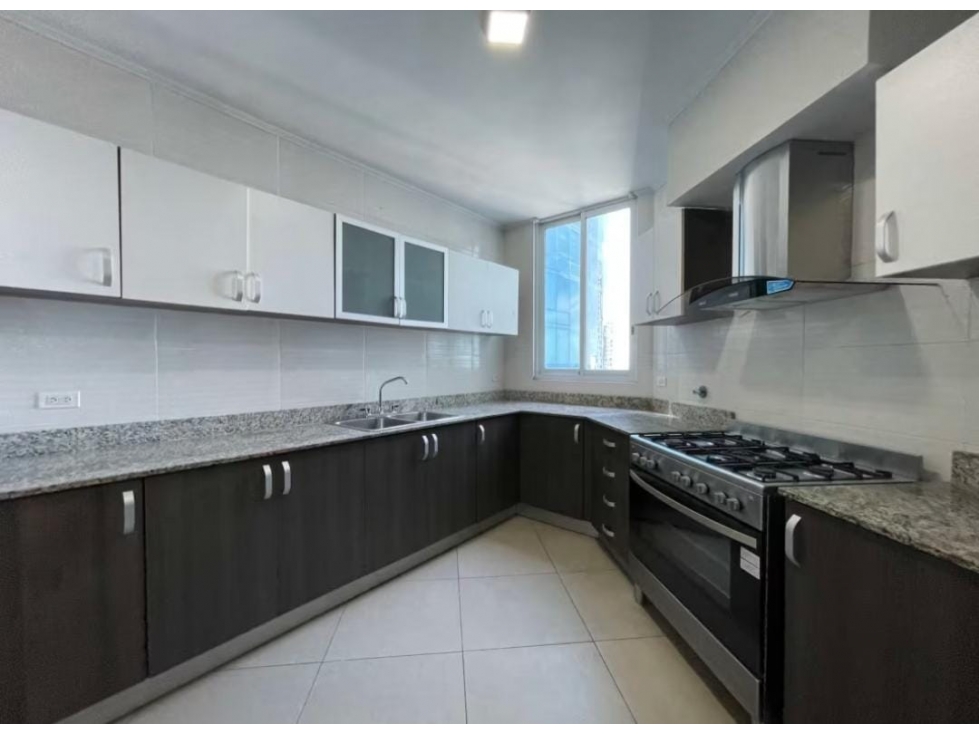 Venta de Apartamento Amoblado Costa del Este