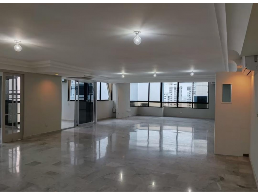 Venta de Apartamento Punta Pacifica
