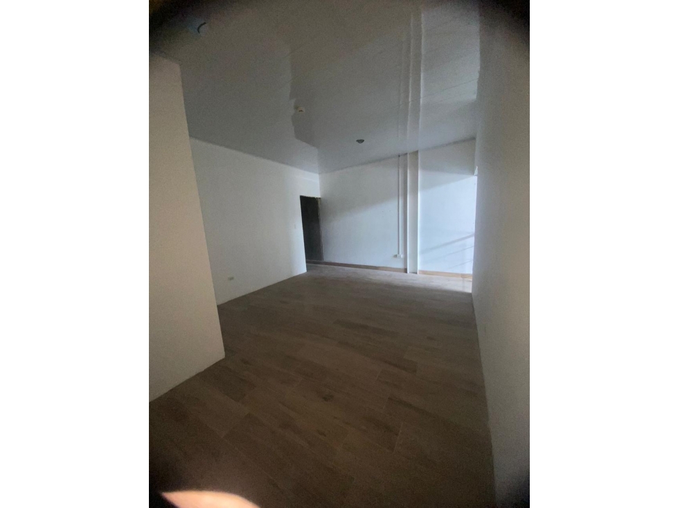Alquiler de local comercial en Tumba Muerto — foto 4