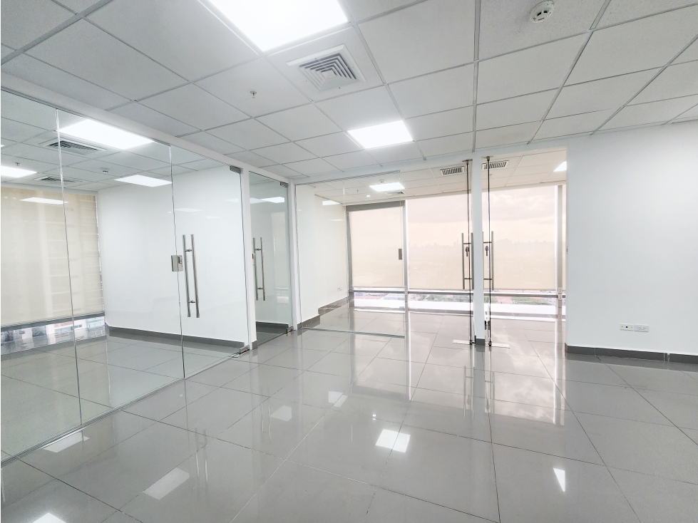 Alquiler de Oficina vacía en PH Torre Aseguradora Ancón