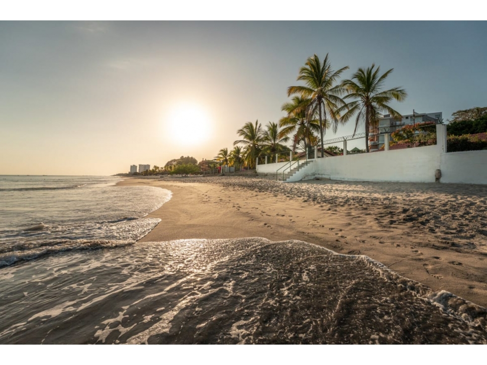 Venta de Casa de Playa en Playa Blanca - Farallón - Panamá - 3