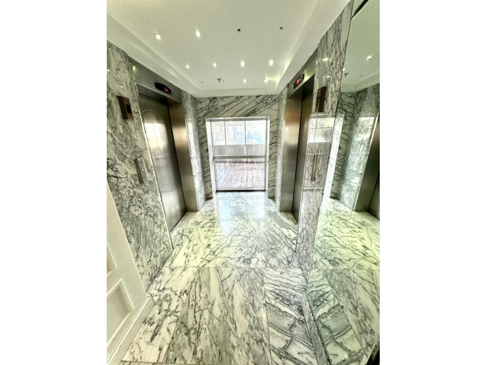Venta de Apatamento amoblado en PH Rivage, Ave. Balboa — foto 2