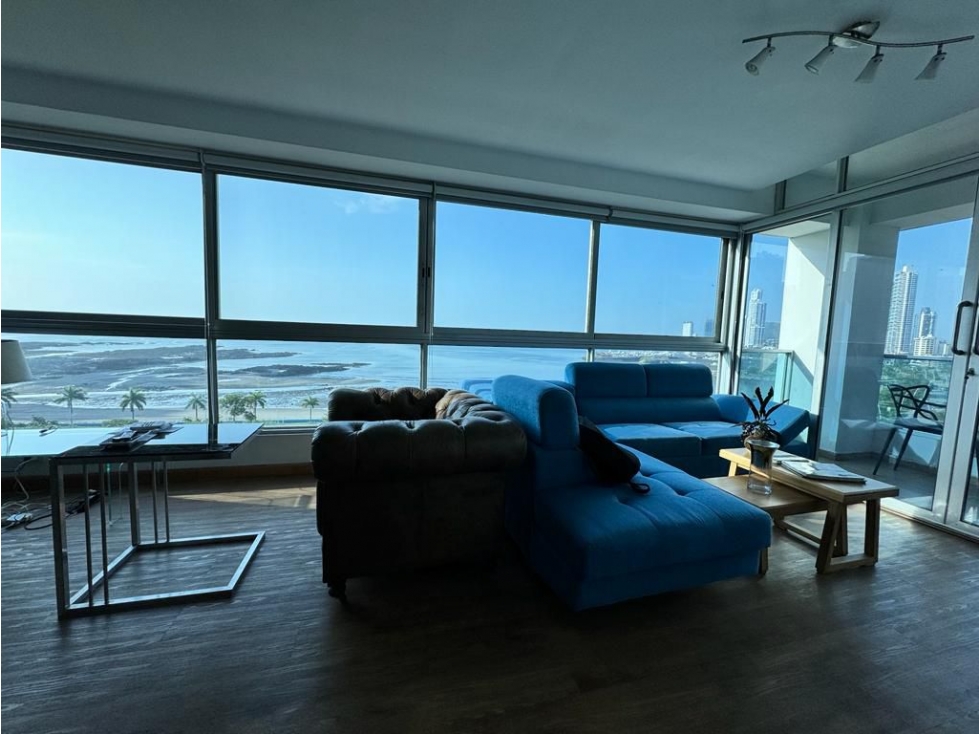 Venta de Apartamento Vacío en Ave. Balboa, Panamá — foto 2