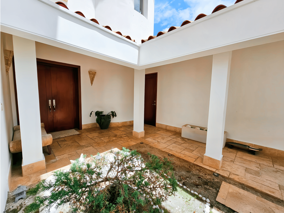 SE VENDE CASA EN SANTA MARIA
