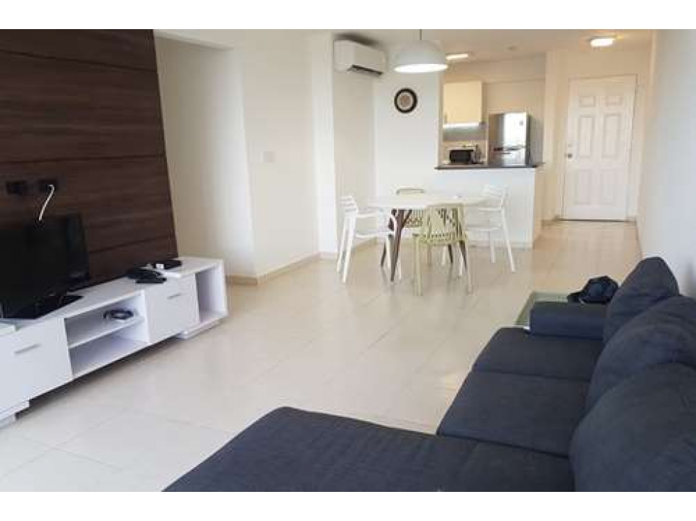 Se alquila apartamento en PH Guadalupe, Colón - 2