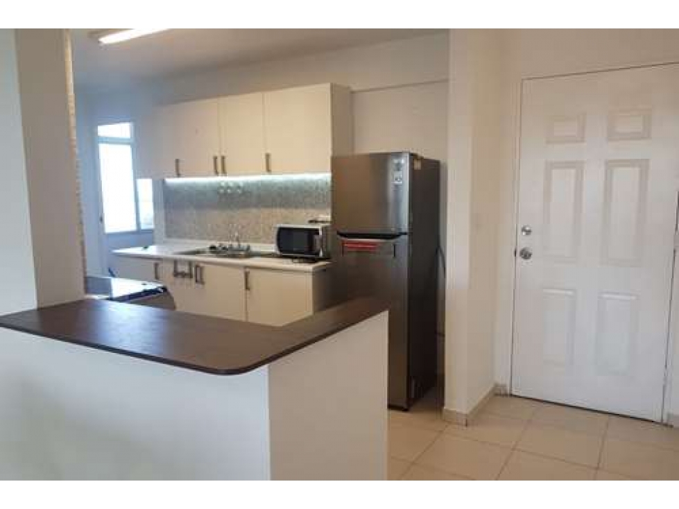 Se alquila apartamento en PH Guadalupe, Colón - 5