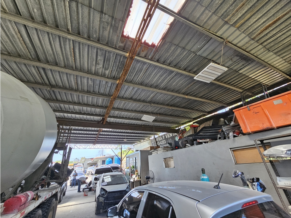 Amplia Galera Comercial en venta Llano Bonito — foto 6