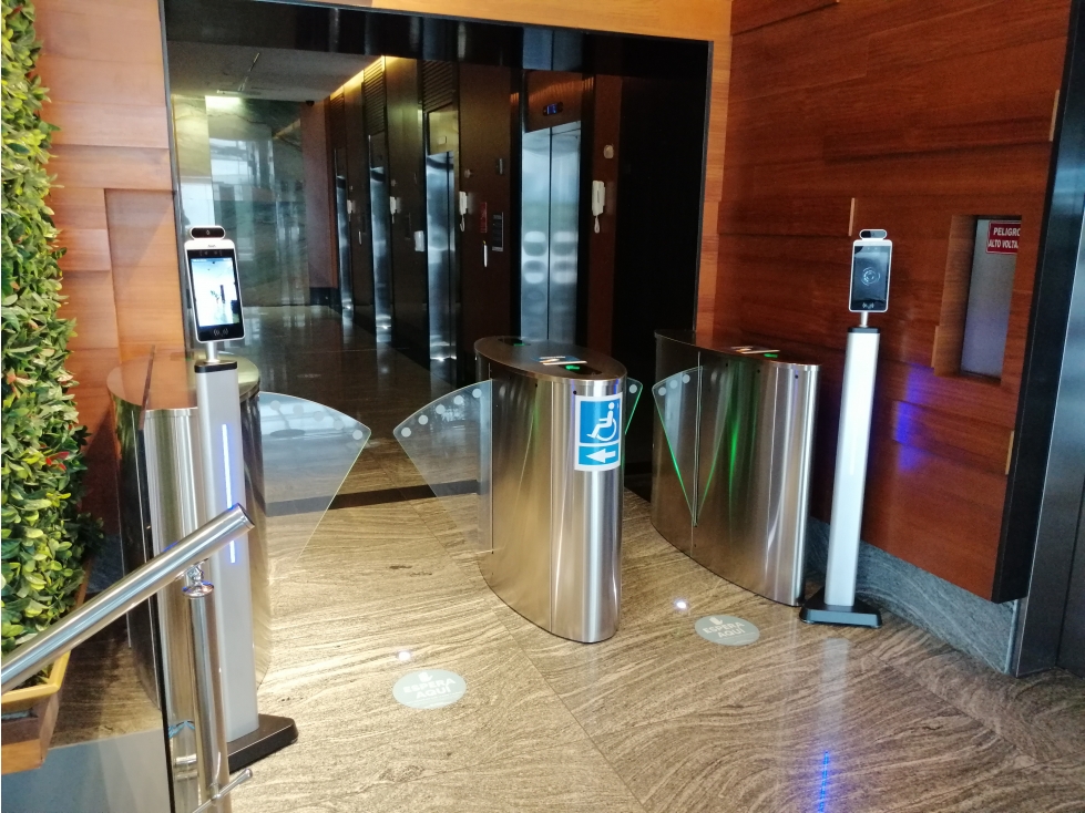 Oficinas en Alquiler en Santa María (Business District) — foto 4