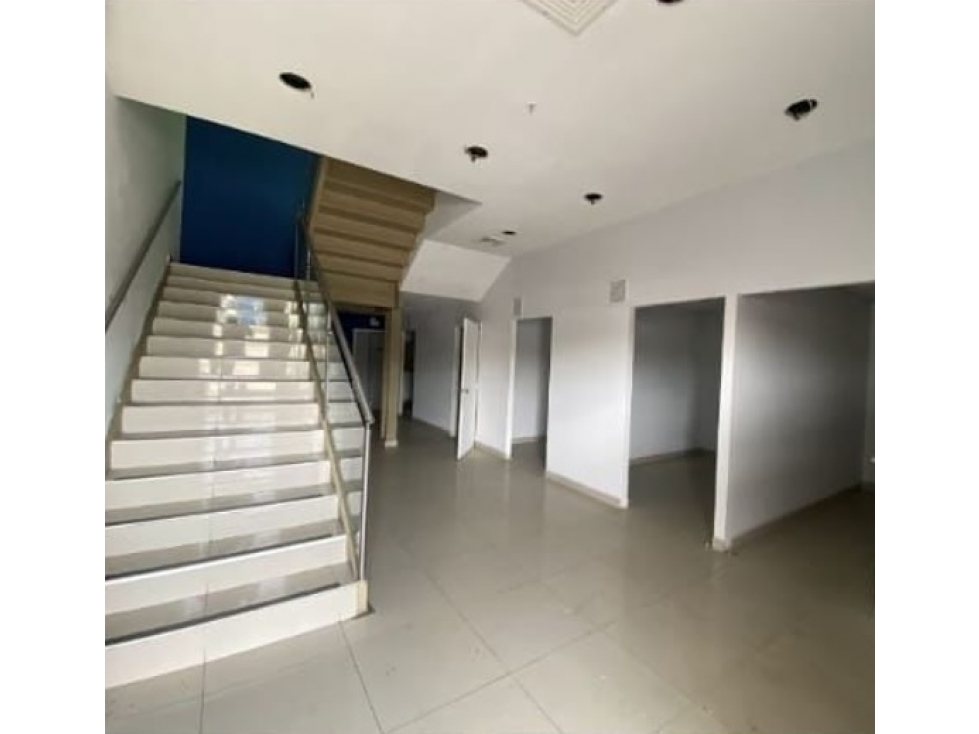 Venta de Bodega en Milla 8 — foto 3