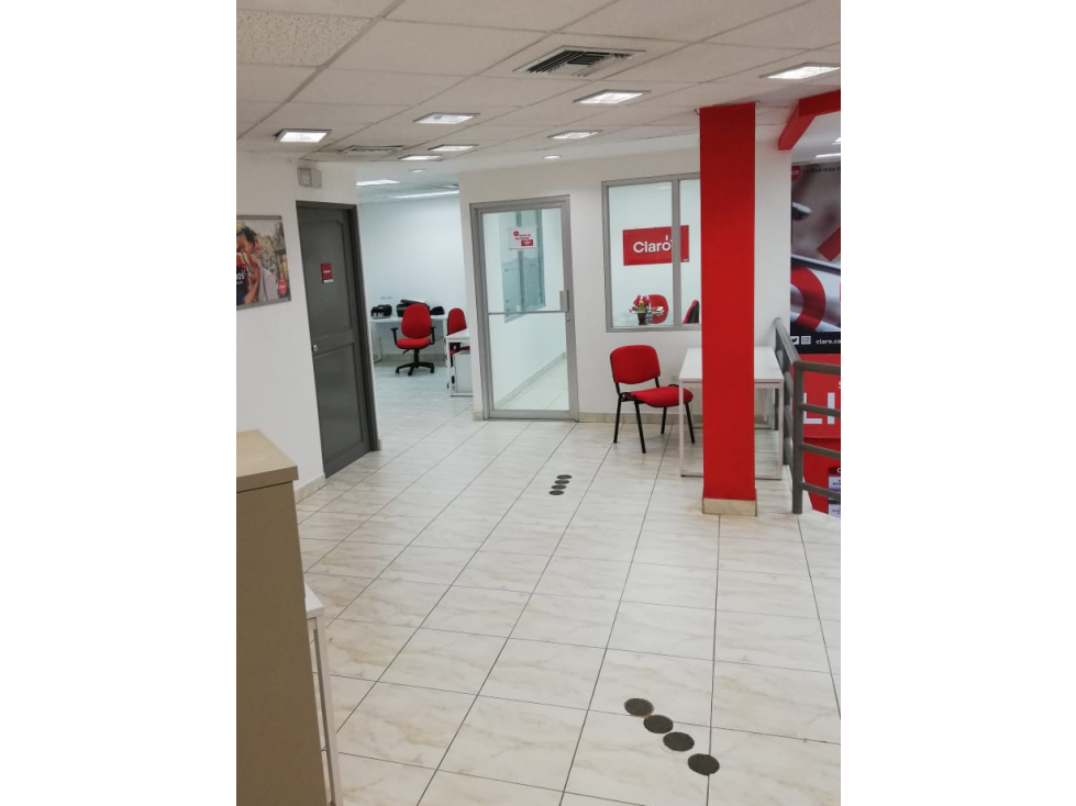 SE VENDE LOCAL COMERCIAL (PLAZA BANCONAL SANTIAGO) - 1