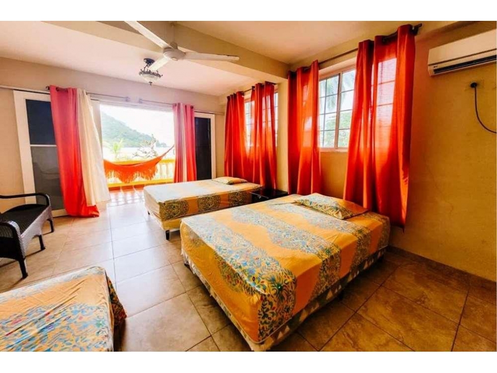Se Vende Casa frente al mar en Portobelo, Colón - 5