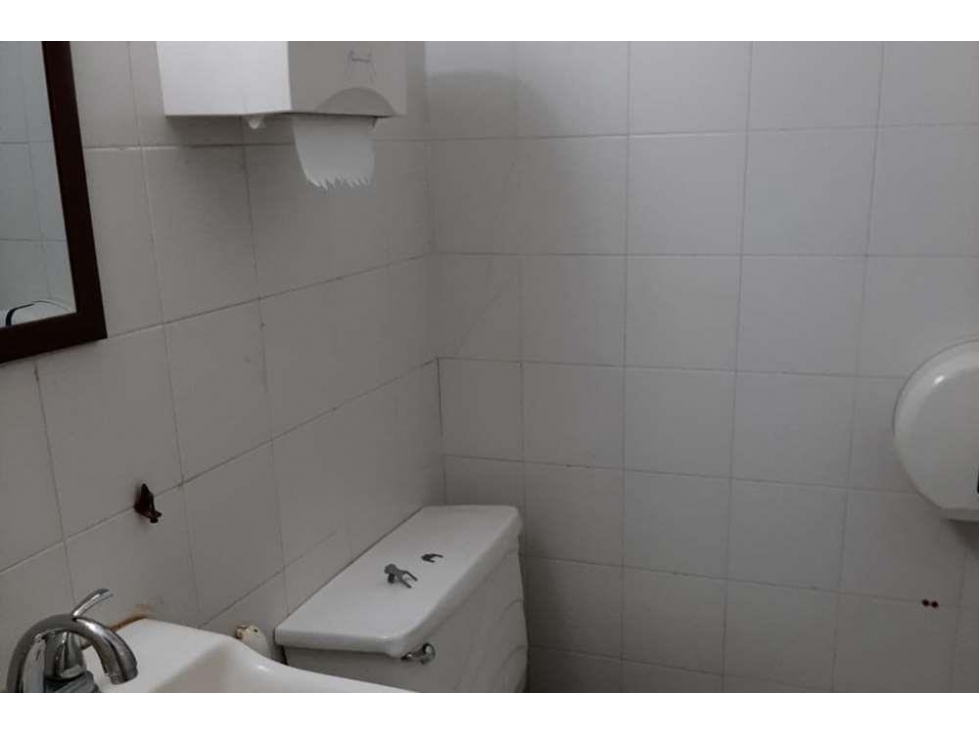 Se Vende y alquila Oficina en Calle 50, Ciudad de Panamá — foto 2