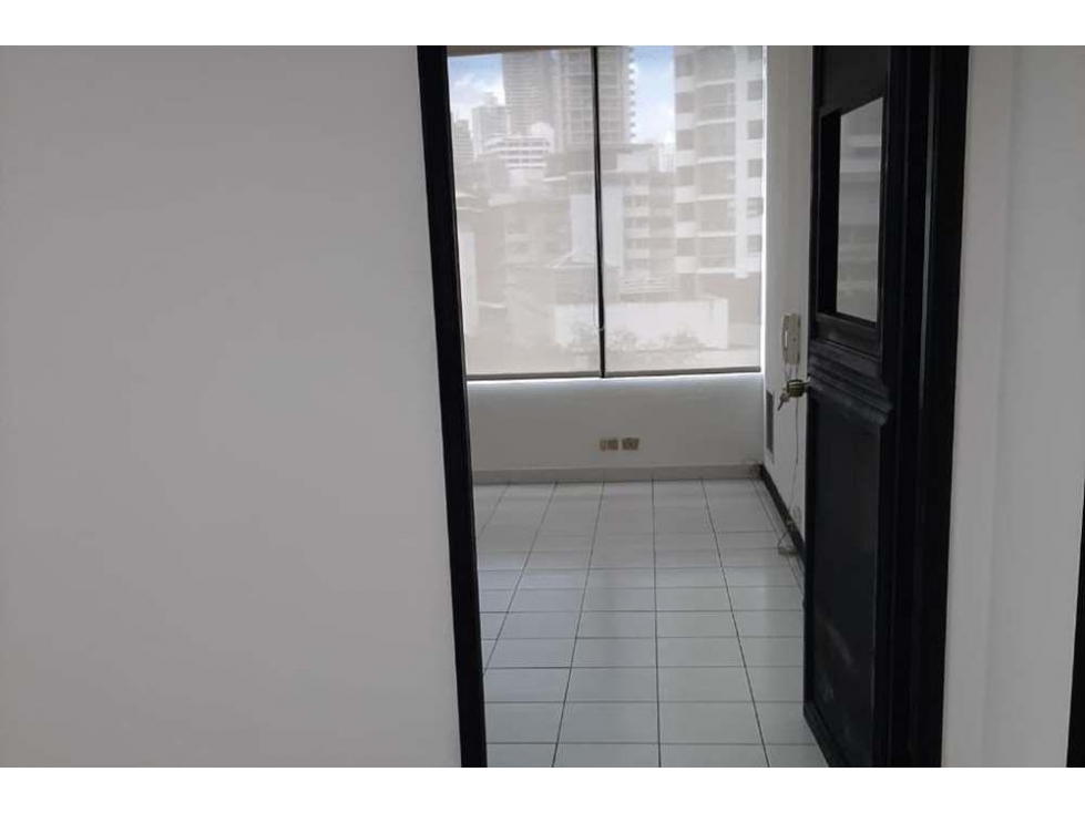 Se Vende y alquila Oficina en Calle 50, Ciudad de Panamá — foto 3