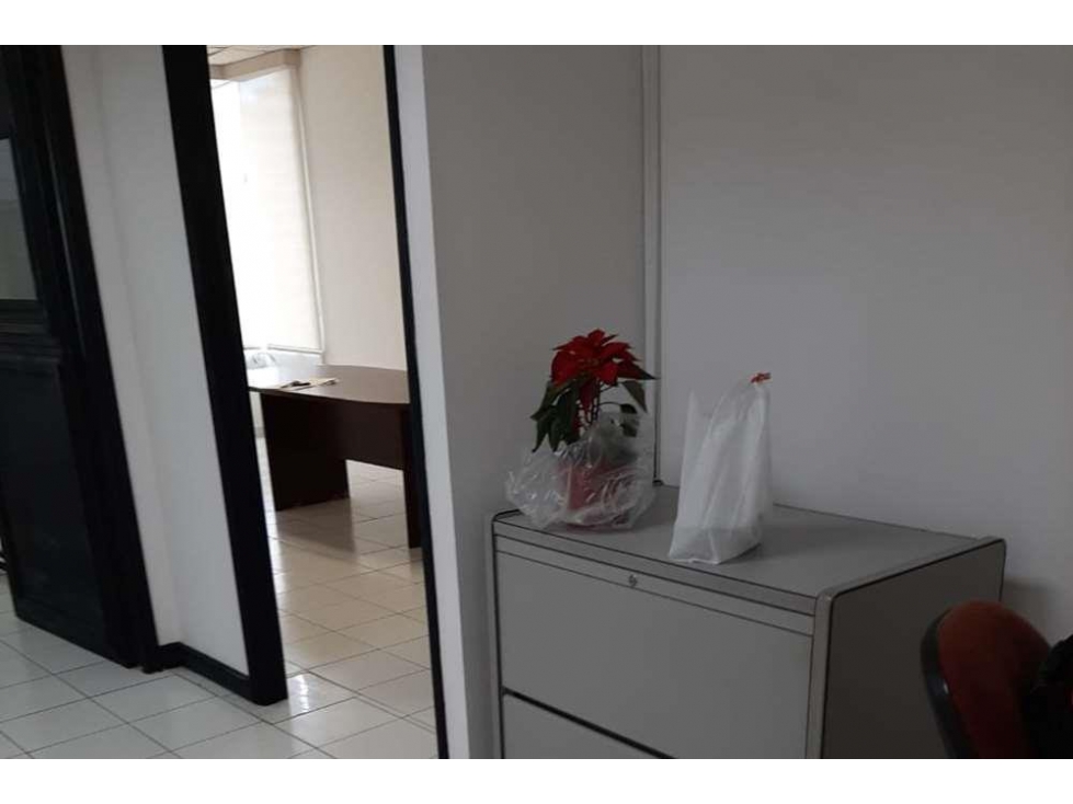 Se Vende y alquila Oficina en Calle 50, Ciudad de Panamá — foto 4