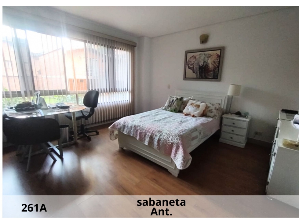 Venta de exclusiva casa en unidad, Sabaneta, sector Cañaveralejo — foto 2