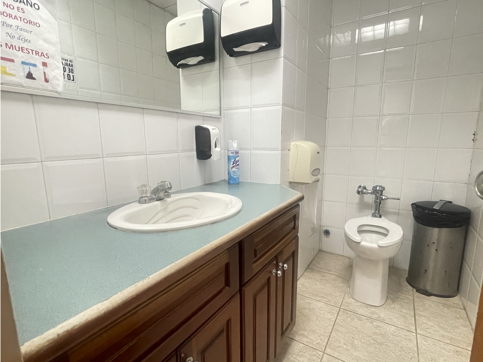 SE VENDE OFICINA (Ave. Federico Boyd) — foto 5
