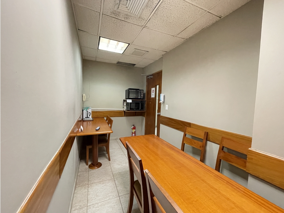 SE VENDE OFICINA (Ave. Federico Boyd) — foto 6