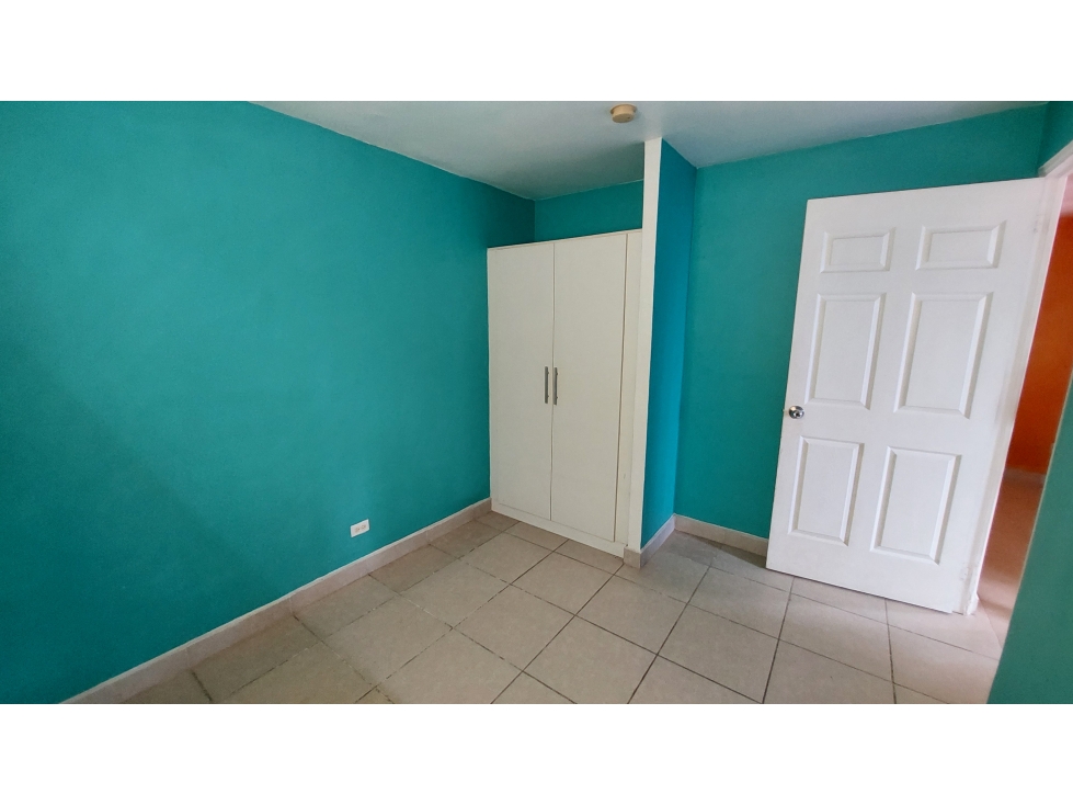 Se vende apartamento en Rana de Oro, Pedregal - 3