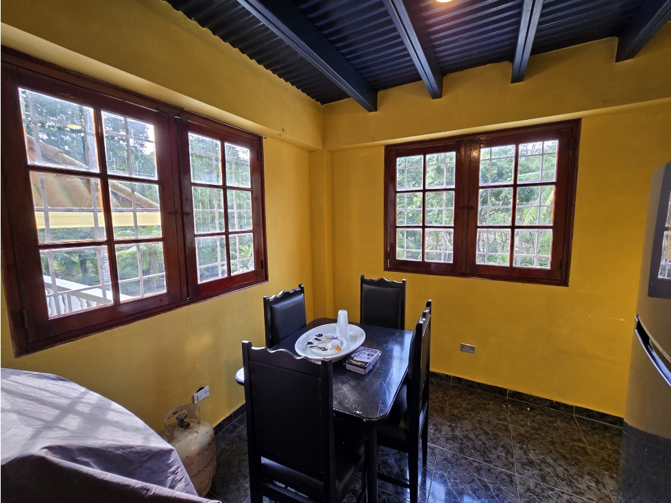 Venta de Casa y Terreno en Villa Cárdenas, Las Cumbres — foto 6