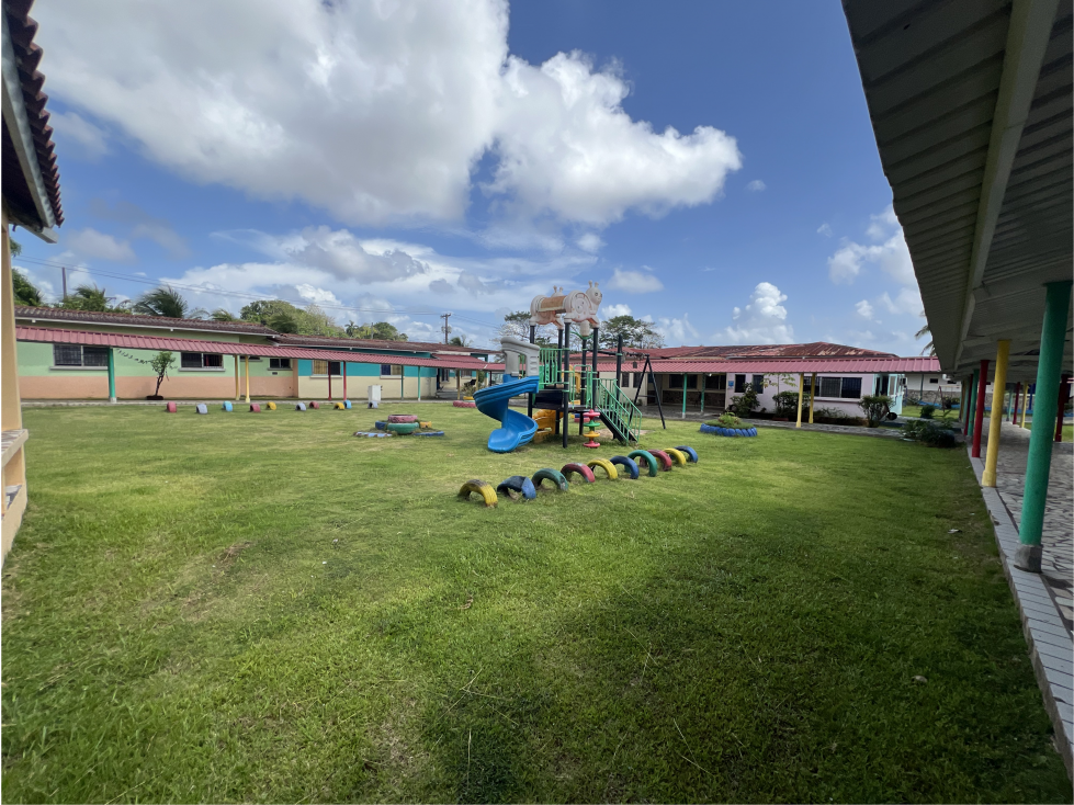 SE VENDE TERRENO COMERCIAL EN COLON - 4