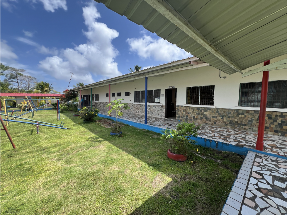 SE VENDE TERRENO COMERCIAL EN COLON - 5