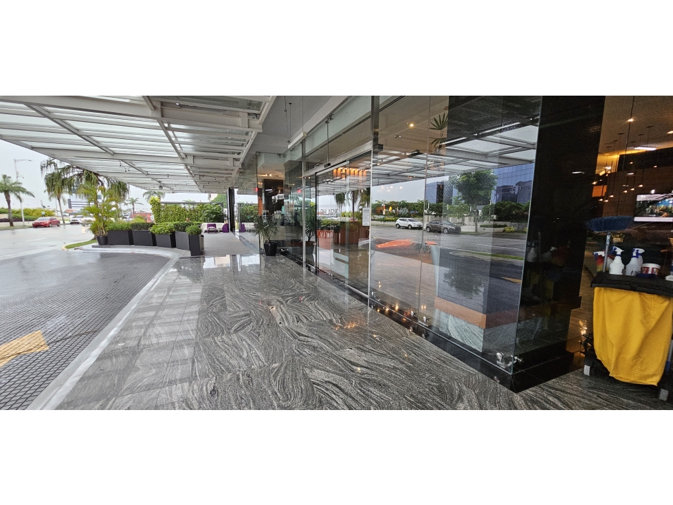 Local Comercial en Alquiler en Santa María (Business District) — foto 6