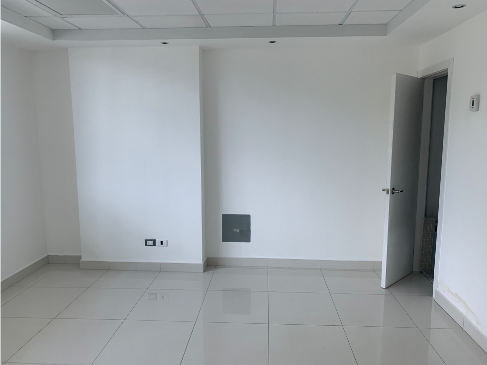 Oficinas en alquiler en un Hub Estratégico en Vía Israel — foto 3