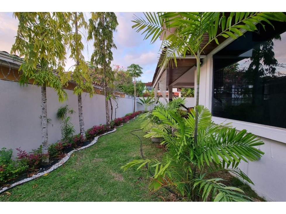 Se vende casa en La Alameda — foto 4