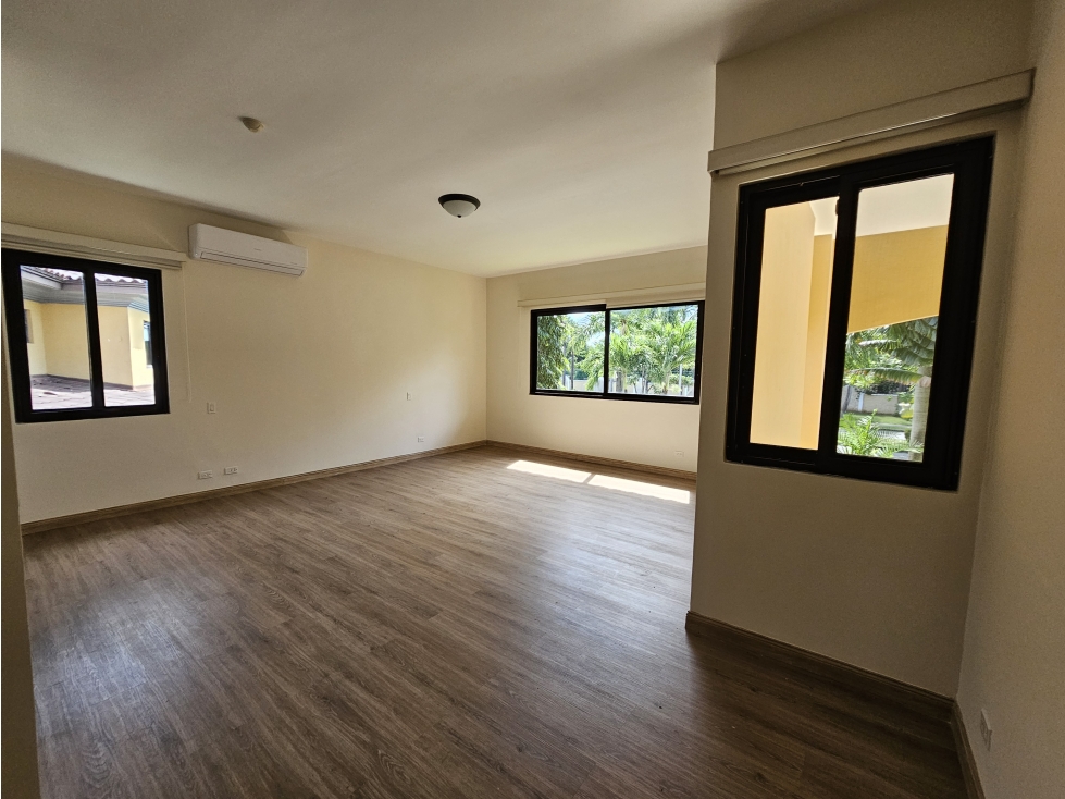 Casa en Venta en Urbanización Antigua, Costa del Este — foto 3