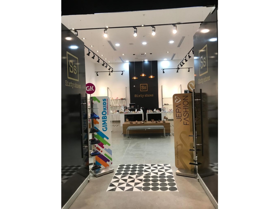 Se alquila local en Westland Mall - 2