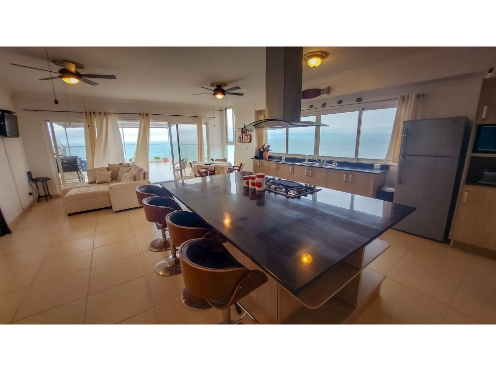 Se alquila apartamento frente al mar en Farallon, Río Hato - 1