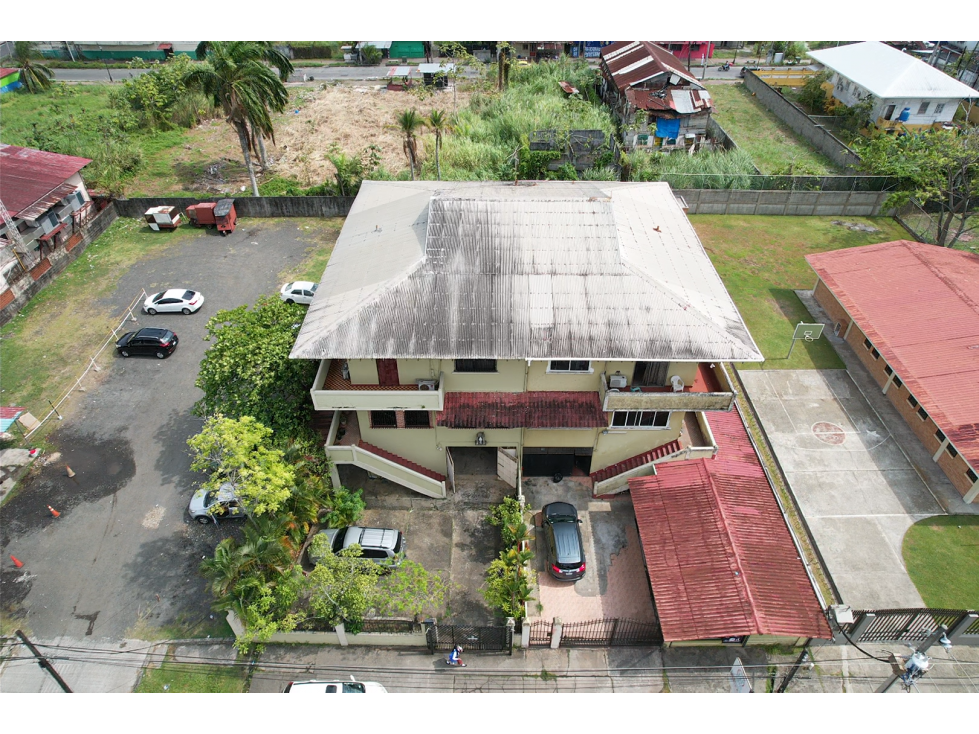 Se vende Dúplex en Barrio Norte, Colón - 2