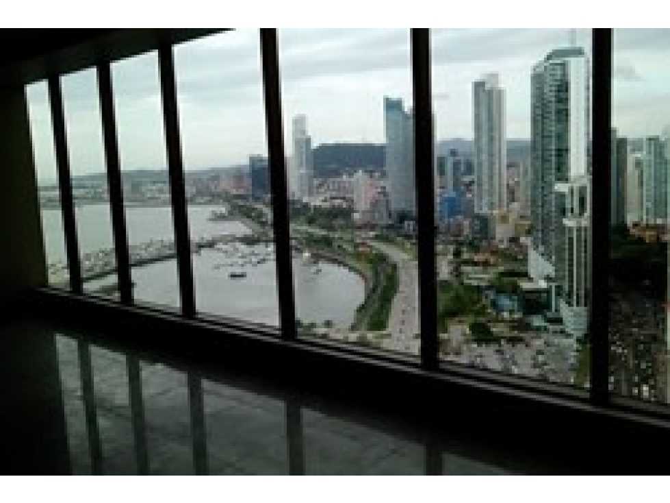 Alquiler de oficinas amobladas en Torre Bicsa, Avenida Balboa — foto 2