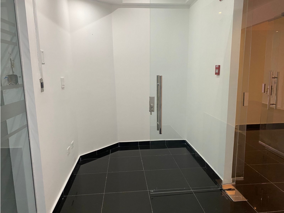 Alquiler de oficinas vacías en Obarrio, Bella Vista, Panama — foto 2