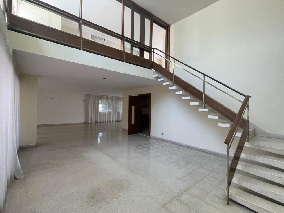 Venta de Casa de esquina de 1.784.50 M de Terreno en Obarrio, Panamá — foto 4