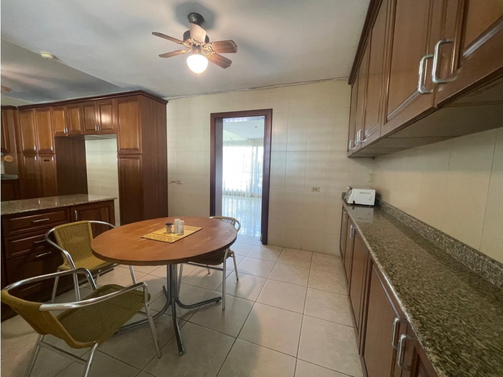 Venta de Casa de esquina de 1.784.50 M de Terreno en Obarrio, Panamá — foto 6