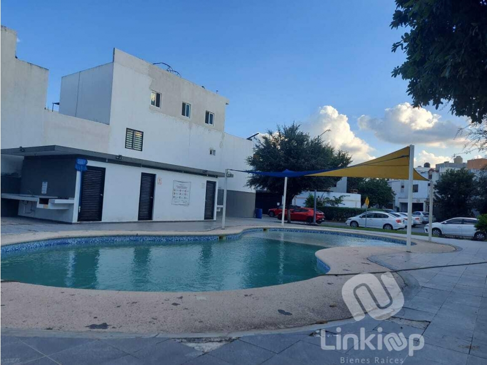 Casa en venta con excedente en Acanto residencial Apodaca NL