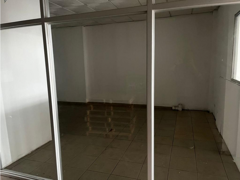 Alquiler de local comercial en Plaza Mystic Hills, El Crisol — foto 4