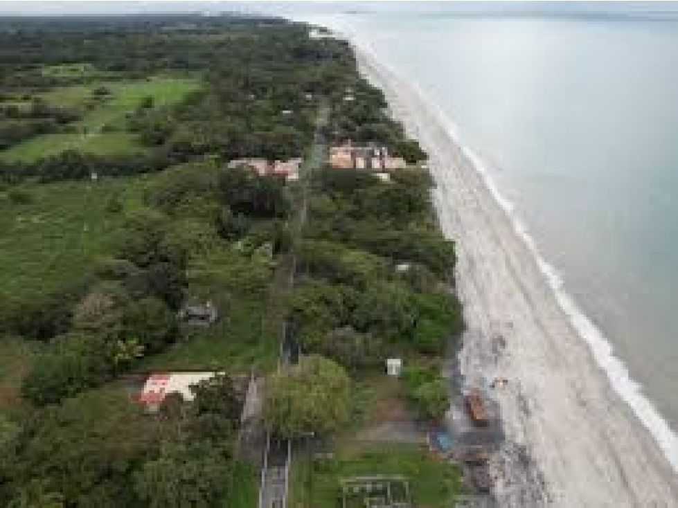 VENTA DE TERRENO FRENTE AL MAR EN JUAN HOMBRÓN COCLE PANAMÁ - 3