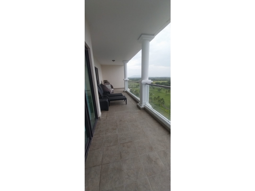 VENTA DE PENTHOUSE EN PH LAS OLAS , SAN CARLOS — foto 3